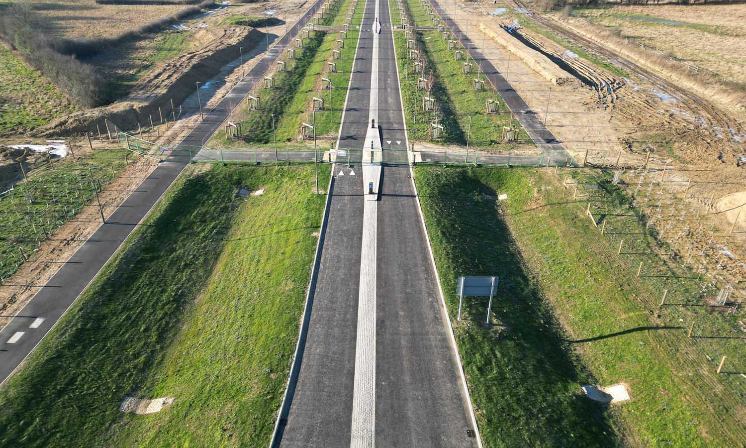 Dunsfold Road - Primary Access Road, roundabout & groundworks