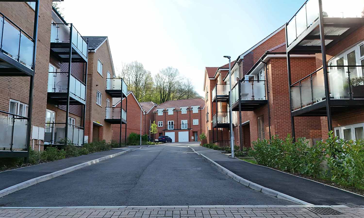 Catteshall Godalming Slider 4 | Natta Catteshall Godalming Slider 4