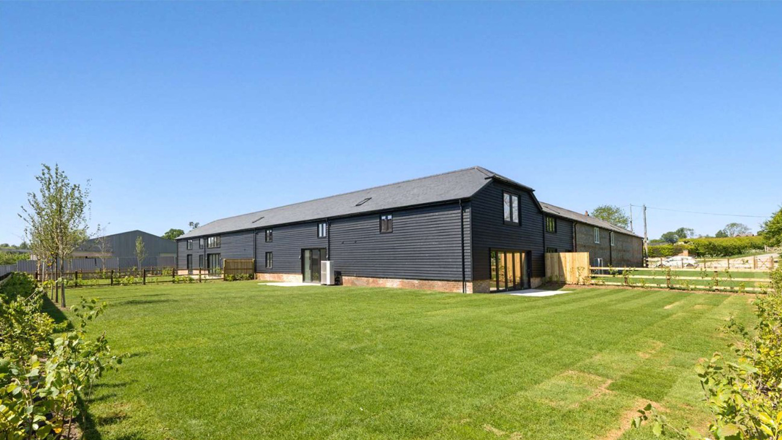 Egbury Development Garden – New Build Homes, Housing, Barn Conversion