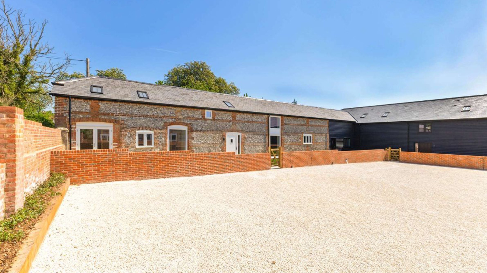 Egbury Development – New Build Homes, Housing, Barn Conversion