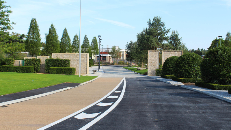 Longcross Studios Infrastructure, Major Roundabout, entrance bellmouth and hard landscaping